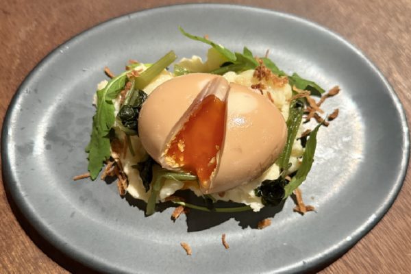 【PLATES】魅惑の燻たまのポテサラの画像