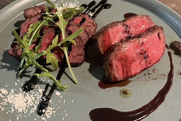 【MAIN】黒毛和牛と牛ハラミ肉の2種食べ比べの画像