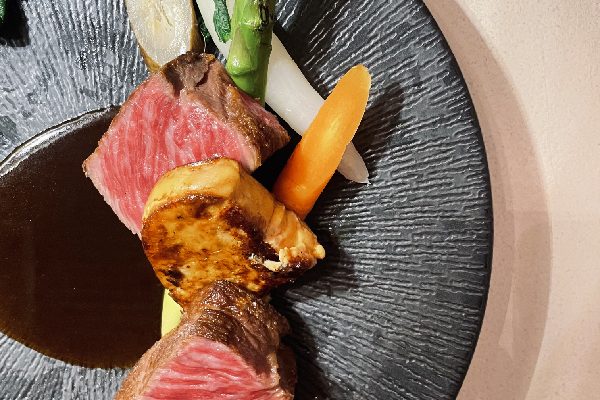 【MAIN】黒毛和牛グリルステーキペリグーソース（100g）の画像