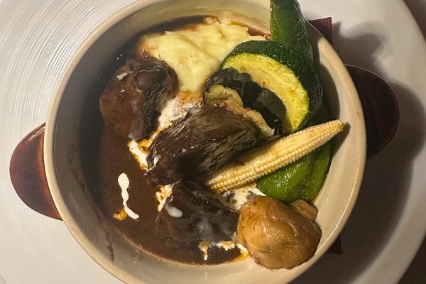 【MAIN】国産牛ほほ肉の赤ワイン煮込みの画像